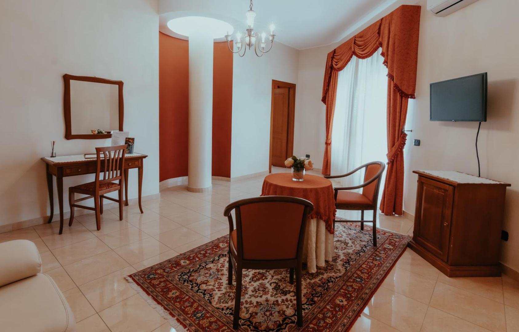 San Raffaele Hotel Restaurant & Resort Кастеллуччо-Супериоре Экстерьер фото